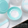 Zero sensitivity mist lightweight loose powder